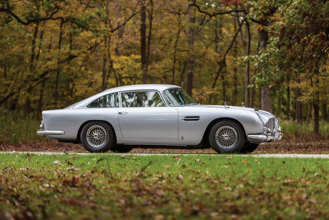 Aston Martin DB5 Aston Martin DB5