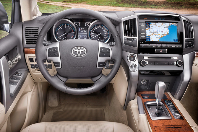 Refreshed Toyota Landcruiser Ditches Options to Make Everything Standard Refreshed Toyota Landcruiser Ditches Options to Make Everything Standard