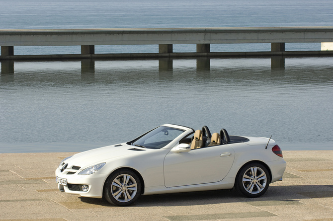 Mercedes-Benz SLK 300 (08) Mercedes-Benz SLK 300 (08)