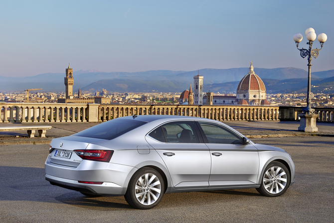 Skoda Superb 1.4 TSI 4x4 Skoda Superb 1.4 TSI 4x4