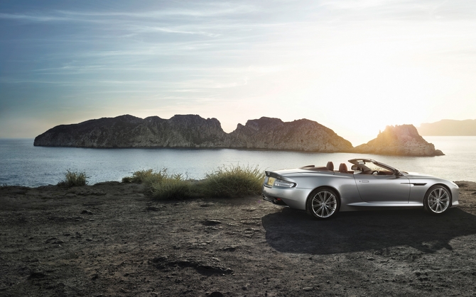Aston Martin DB9 Volante 6.0 Touchtronic 2 Aston Martin DB9 Volante 6.0 Touchtronic 2
