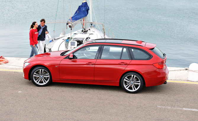 BMW 328i Touring xDrive BMW 328i Touring xDrive
