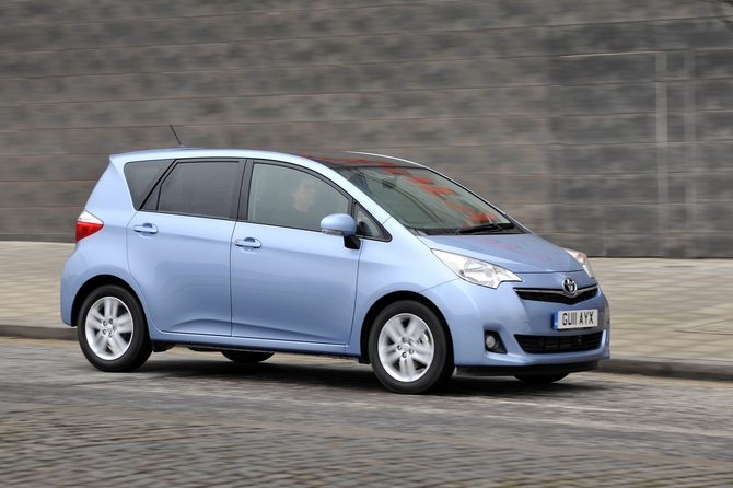 Toyota Verso-S Toyota Verso-S