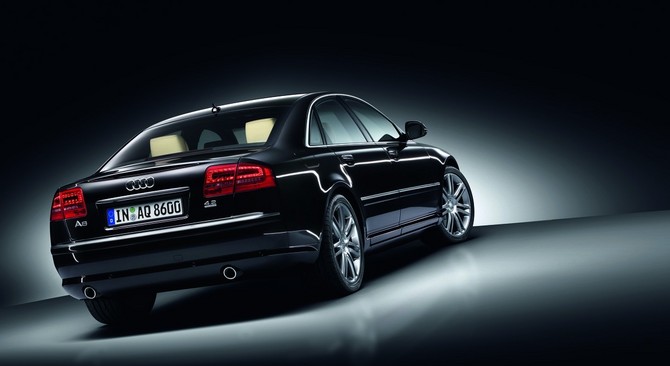 Audi A8 4.2 V8 350cv quattro Audi A8 4.2 V8 350cv quattro