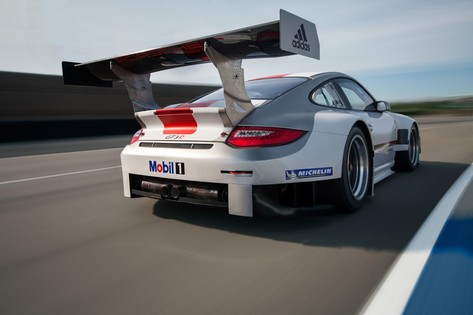 Porsche 911 GT3 R Porsche 911 GT3 R