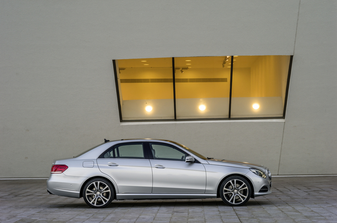 Mercedes-Benz E-Class Gen.5 Mercedes-Benz E-Class Gen.5