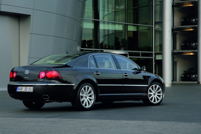 Volkswagen Phaeton 4.2I V8 Tiptronic 4M 4L. Volkswagen Phaeton 4.2I V8 Tiptronic 4M 4L.
