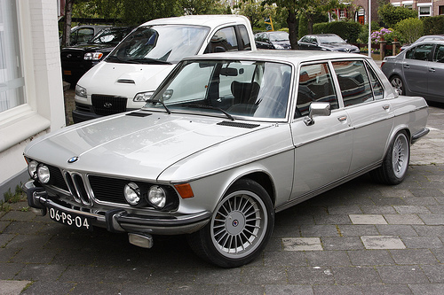 BMW 3.3 Li BMW 3.3 Li