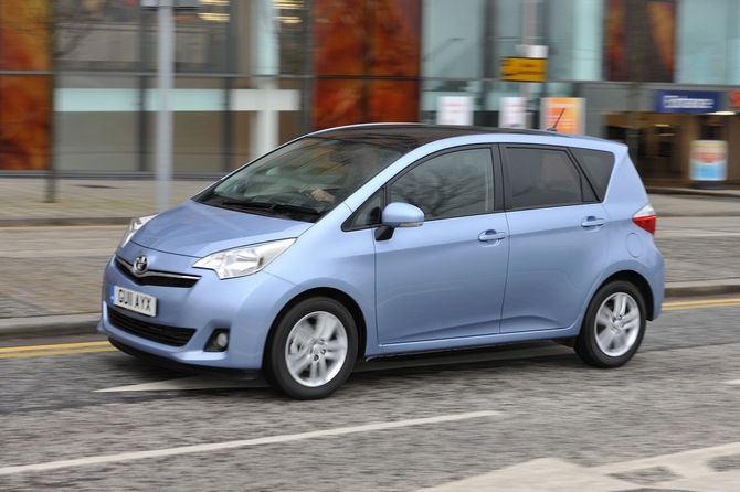 Toyota Verso-S Toyota Verso-S
