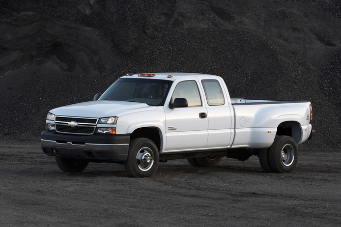 Chevrolet Silverado 3500HD Extended Cab 4WD Work Truck Long Box DRW Chevrolet Silverado 3500HD Extended Cab 4WD Work Truck Long Box DRW