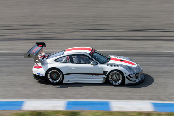 Porsche 911 GT3 R Porsche 911 GT3 R