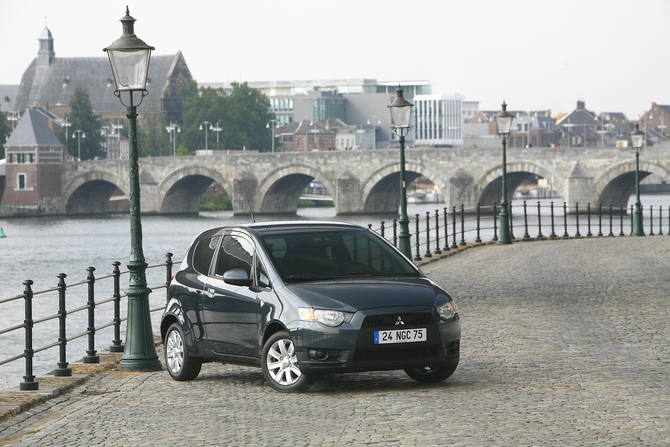 Mitsubishi Colt Gen.7 Mitsubishi Colt Gen.7