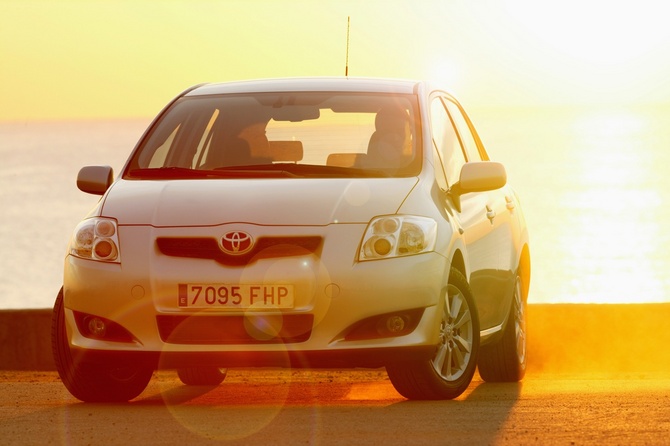 Toyota Auris 1.4 D-4D Gold Edition Toyota Auris 1.4 D-4D Gold Edition