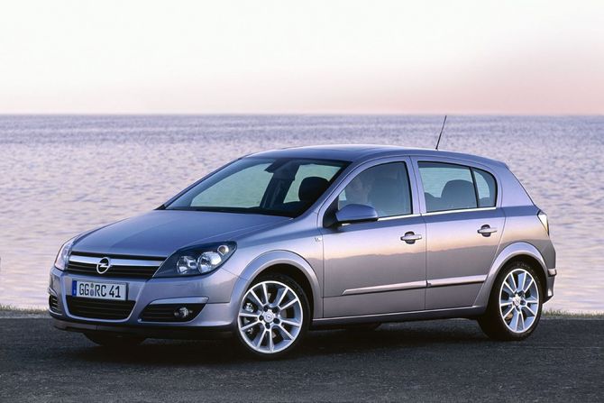 Opel Astra 1.4 Enjoy Easytronic Opel Astra 1.4 Enjoy Easytronic