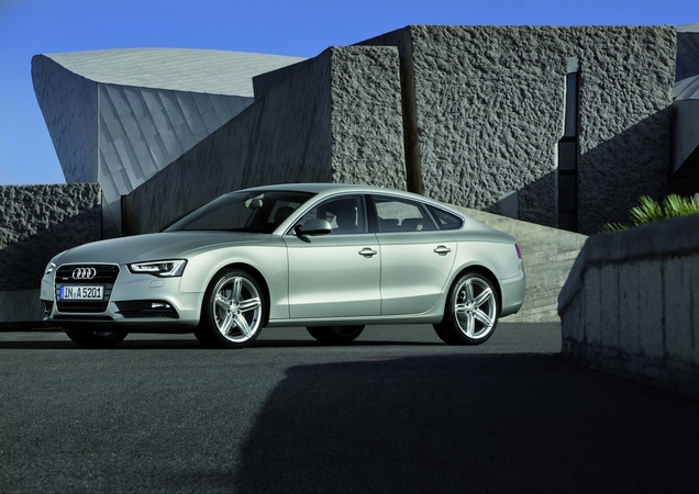 Audi A5 Sportback 2.0 TDI quattro S tronic Audi A5 Sportback 2.0 TDI quattro S tronic