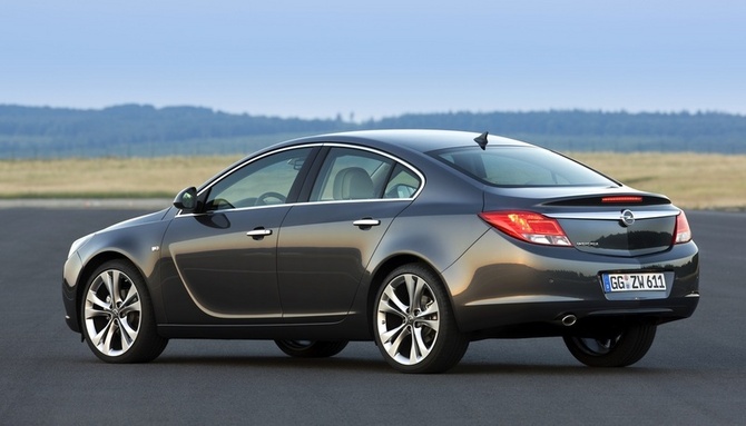 Opel Insignia 2.0 CDTI ECOTEC Opel Insignia 2.0 CDTI ECOTEC