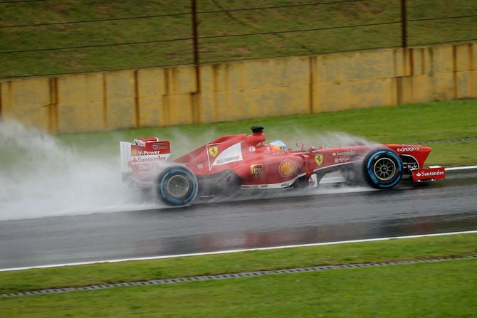 A Ferrari espera ter uma melhor temporada para o ano. Alonso terminou em segundo no campeonato e a equipa em terceiro nos construtores A Ferrari espera ter uma melhor temporada para o ano. Alonso terminou em segundo no campeonato e a equipa em terceiro nos construtores