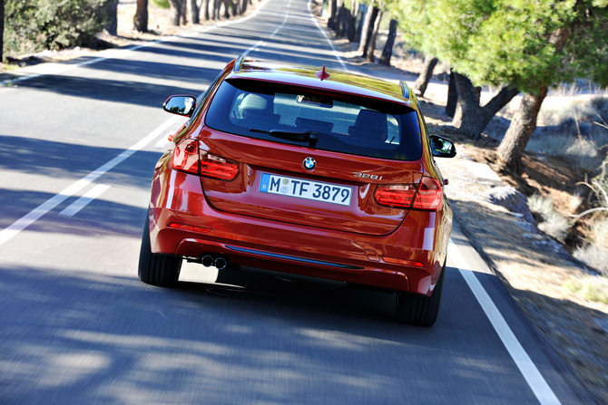 BMW 320i Touring xDrive BMW 320i Touring xDrive