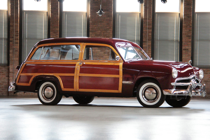Ford V-8 Custom Station Wagon Ford V-8 Custom Station Wagon