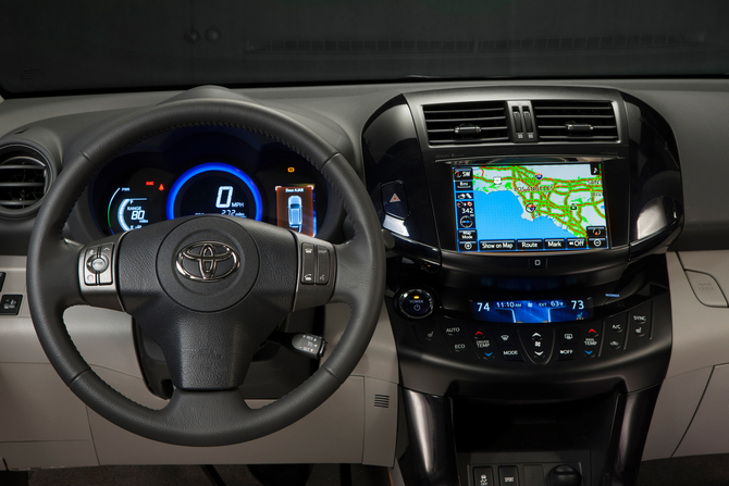 The capacitive touch screen is also standard The capacitive touch screen is also standard