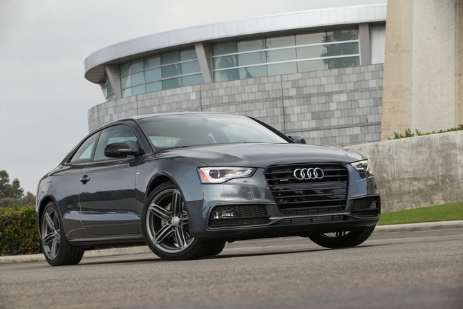 Audi A5 Coupé 2.0 TDI quattro S tronic Audi A5 Coupé 2.0 TDI quattro S tronic