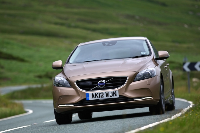 Volvo V40 D2 Start/Stop Kinetic Volvo V40 D2 Start/Stop Kinetic