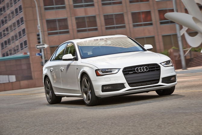Audi A4 2.0 TDI quattro S tronic Audi A4 2.0 TDI quattro S tronic