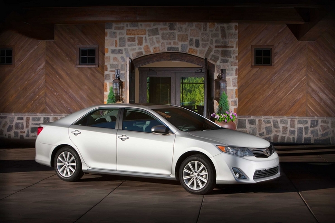 Toyota Camry 8 {XV50} Toyota Camry 8 {XV50}