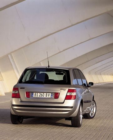 Fiat Stilo 1.8 16v Dynamic Fiat Stilo 1.8 16v Dynamic