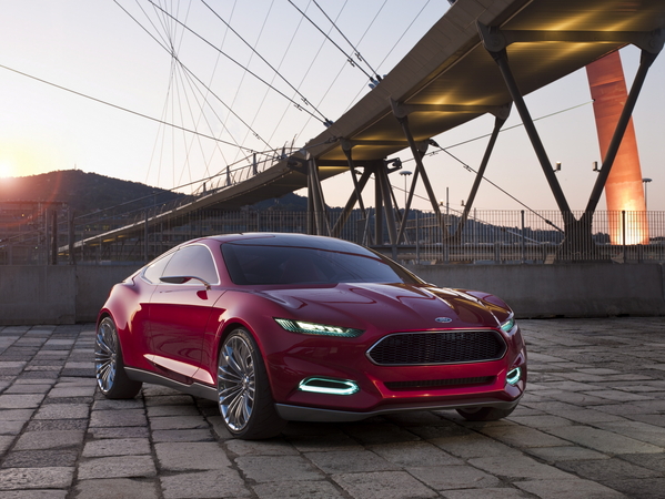 The concept used a plug-in hybrid powerplant The concept used a plug-in hybrid powerplant