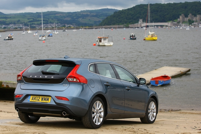 Volvo V40 D2 Start/Stop Momentum Volvo V40 D2 Start/Stop Momentum