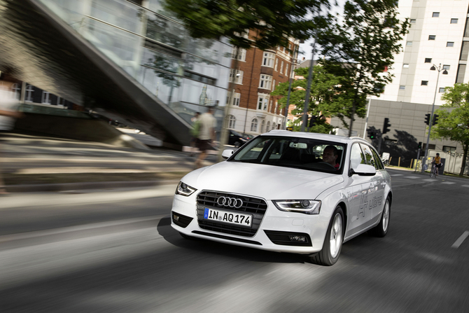 Audi A4 Avant 2.0 TDI multitronic Audi A4 Avant 2.0 TDI multitronic