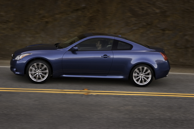 Infiniti G37 Coupé Infiniti G37 Coupé