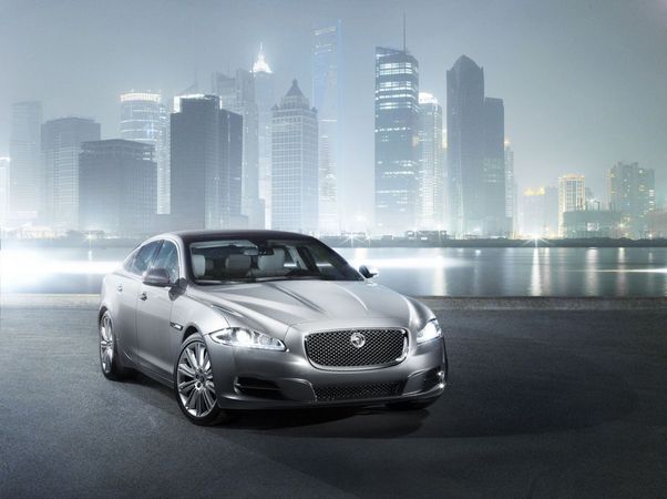Jaguar XJ 3.0D SWB Portfolio Jaguar XJ 3.0D SWB Portfolio