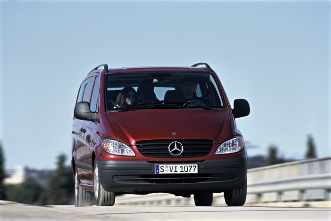Mercedes-Benz Vito 2 {W639} Mercedes-Benz Vito 2 {W639}