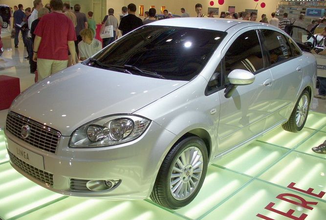 Fiat Linea 1.3 Multijet 16v Fiat Linea 1.3 Multijet 16v