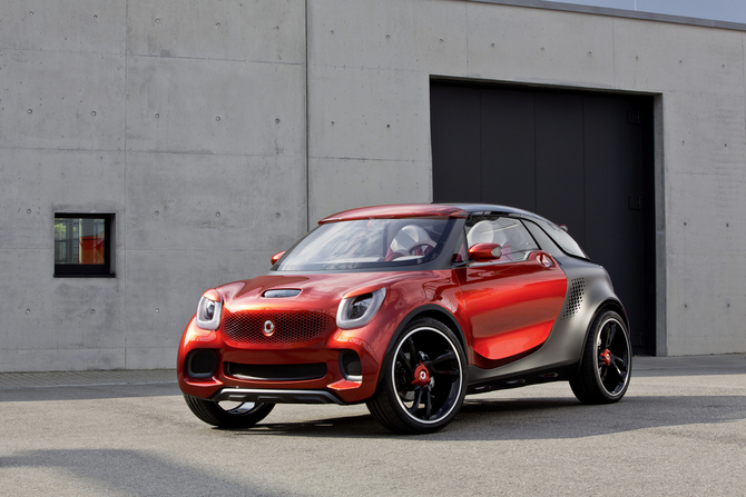 The new fortwo shares the same plataform of the Renault Twingo and will be jointly built in a factory of the French brand The new fortwo shares the same plataform of the Renault Twingo and will be jointly built in a factory of the French brand