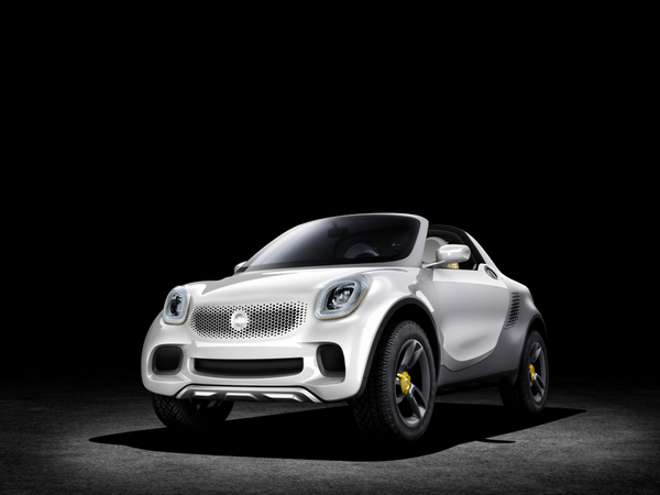 New fortwo and forfour generations will be unveiled in October in Paris New fortwo and forfour generations will be unveiled in October in Paris