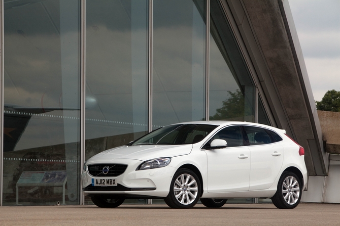 Volvo V40 D2 Start/Stop Summum Volvo V40 D2 Start/Stop Summum