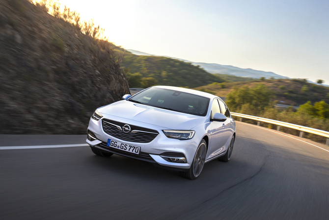 Opel Insignia Grand Sport 2.0 Turbo D Selective