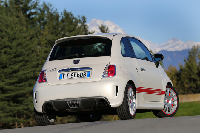 Abarth 595 500 Aniversário 1.4 16v T-jet 180 MTA Abarth 595 500 Aniversário 1.4 16v T-jet 180 MTA