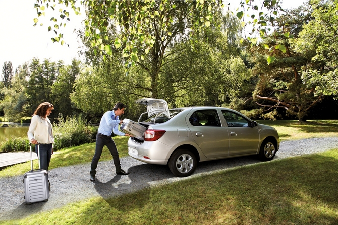 Dacia ouvre les commandes de Nouvelle Dacia Logan en France le 20 novembre 2012. Dacia ouvre les commandes de Nouvelle Dacia Logan en France le 20 novembre 2012.