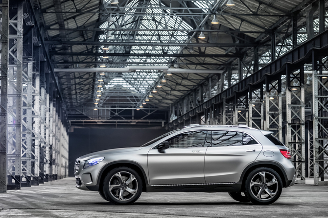 Mercedes-Benz GLA-Class Mercedes-Benz GLA-Class