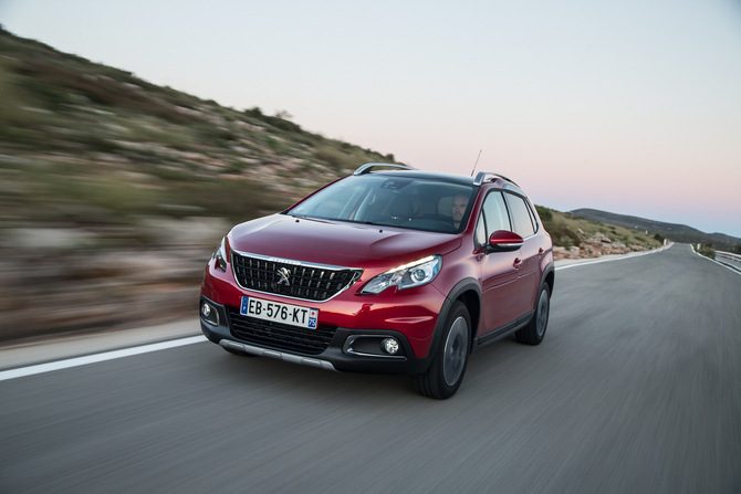Peugeot 2008 Access 1.6 BlueHDi Peugeot 2008 Access 1.6 BlueHDi