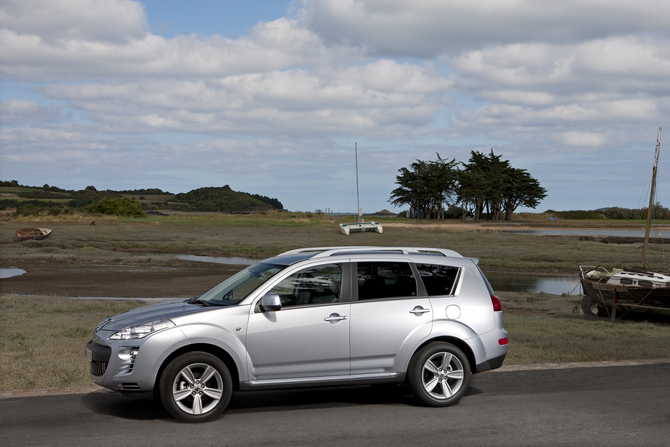 Peugeot 4007 2.2 HDi GT Peugeot 4007 2.2 HDi GT