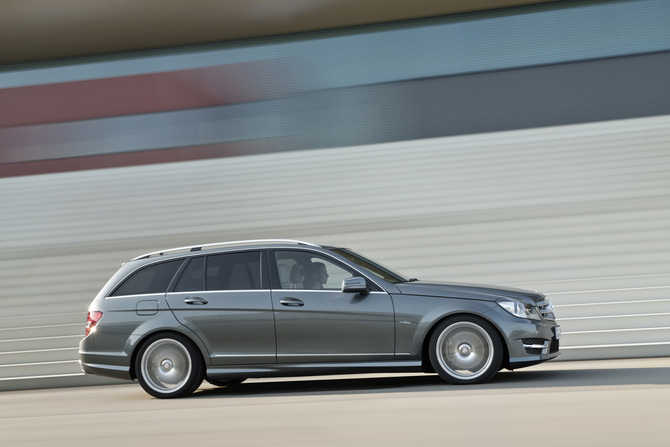 Mercedes-Benz C 220 CDI BlueEFFICIENCY Estate AT Mercedes-Benz C 220 CDI BlueEFFICIENCY Estate AT