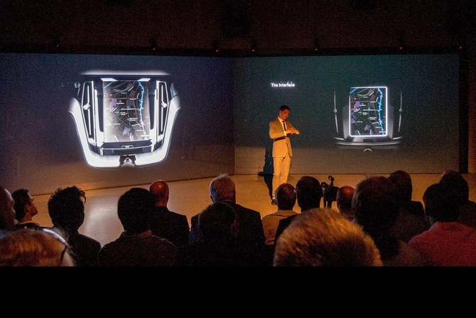 O interior vai ter um sistema de infotainment com o tamanho de um porta-retratos como o Concept Coupé O interior vai ter um sistema de infotainment com o tamanho de um porta-retratos como o Concept Coupé