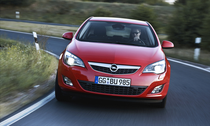 Opel Astra 1.7 CDTI DPF 125cv Enjoy 10 Opel Astra 1.7 CDTI DPF 125cv Enjoy 10