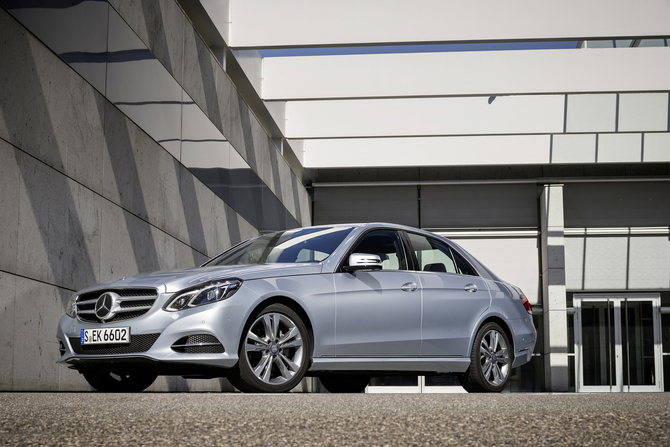 The E-Class next generation will get a modular inline six engine The E-Class next generation will get a modular inline six engine