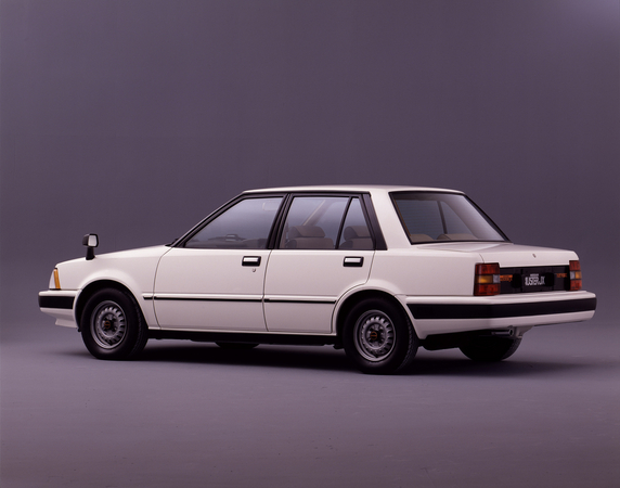 Nissan Auster Sedan 1800 GT-EX Nissan Auster Sedan 1800 GT-EX